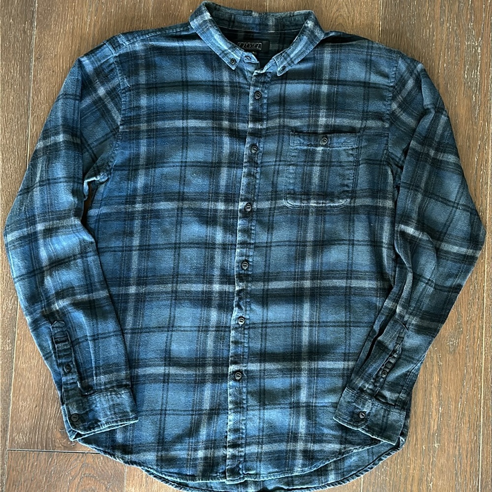 Plaid flannel shirt Men’s Large